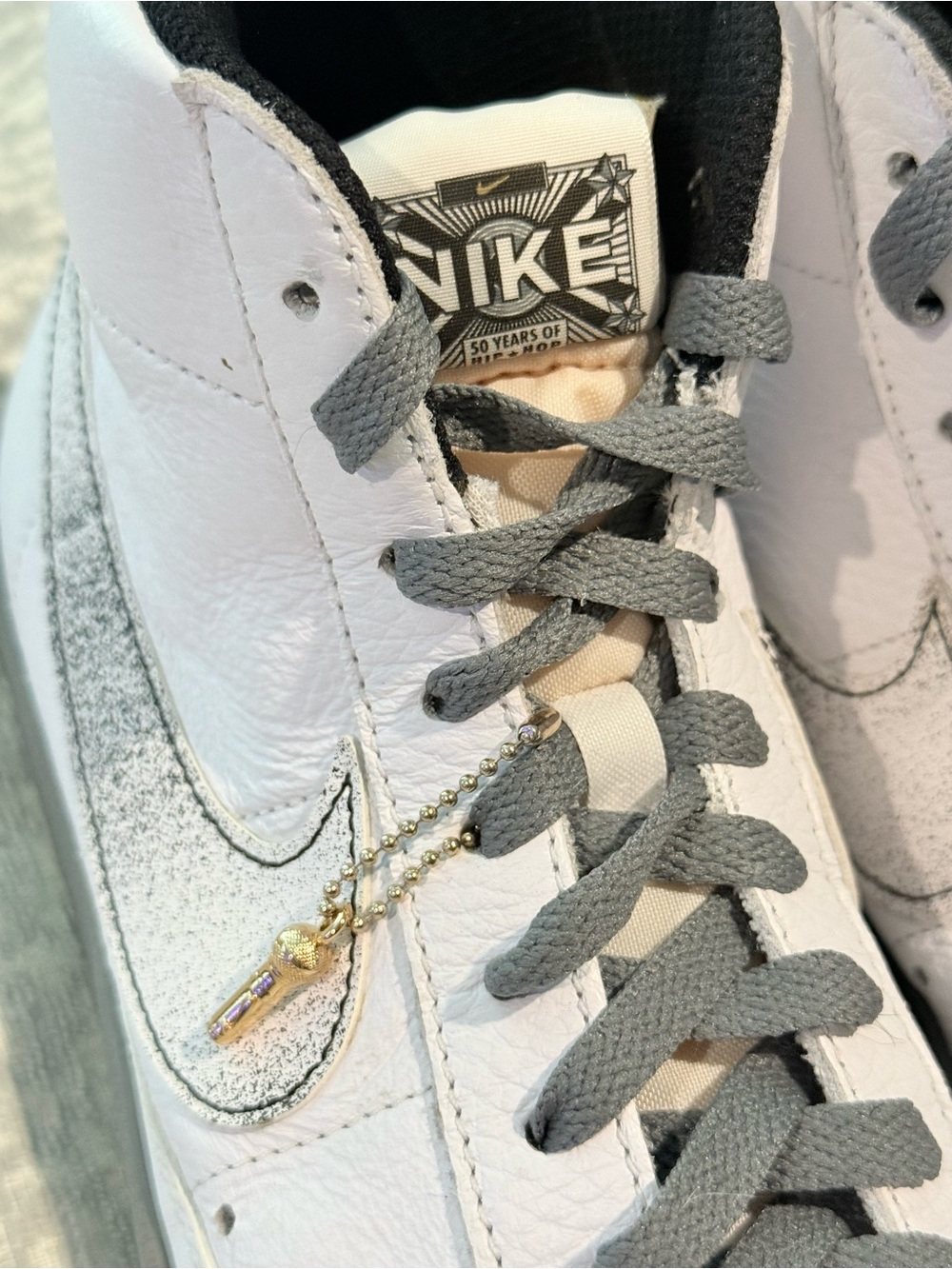 NIKE /// Men’s Blazer Mid ‘77 - 50 Years Of Hip Hop - Size 8 - Picture 9 of 10